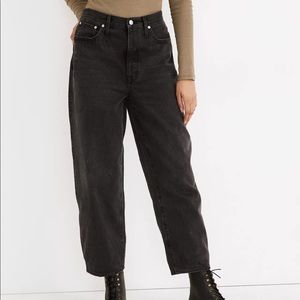 NEVER WORN Madewell Black Balloon Jeans Size 28